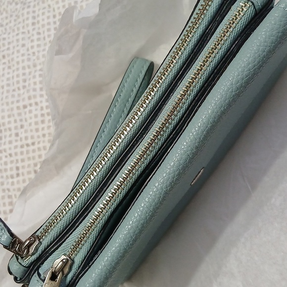 Coach Blue Leather Wristlet Clutch New  With Tags - Picture 8 of 10